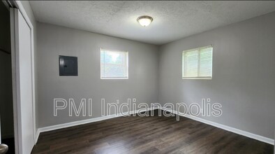 6242 Eastridge Dr in Indianapolis, IN - Building Photo - Building Photo
