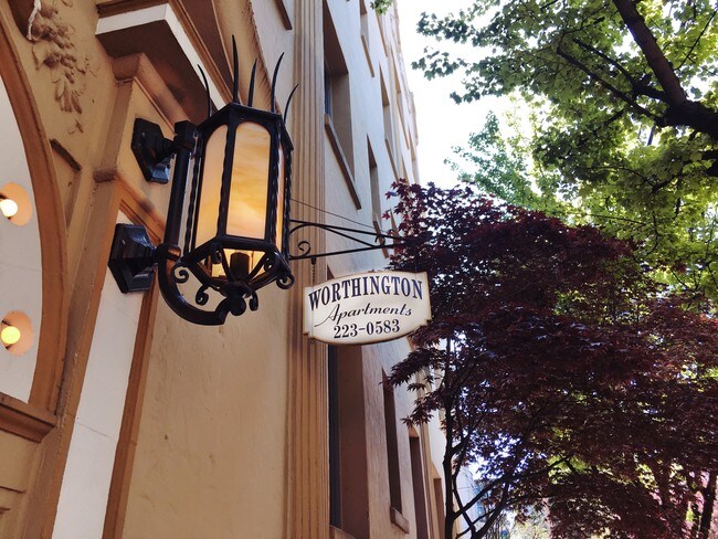 Worthington in Portland, OR - Building Photo - Building Photo