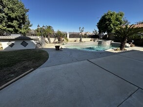 8704 Mesa Oak Dr in Riverside, CA - Building Photo - Building Photo