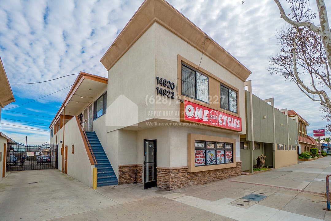 14920 1/2 Hawthorne Blvd in Lawndale, CA - Building Photo