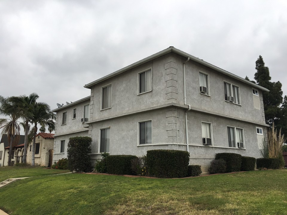 1924 S Date Ave in Alhambra, CA - Building Photo