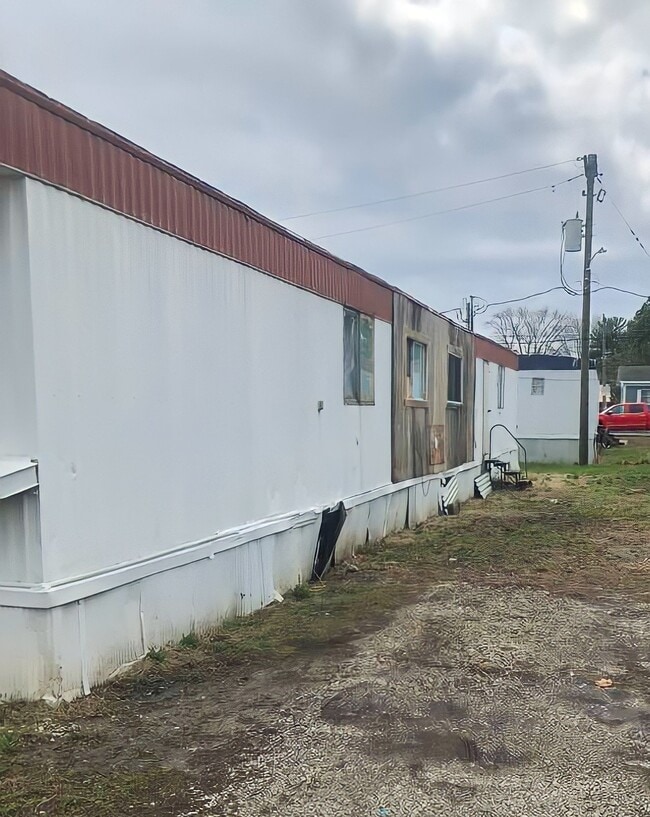 32 Mahoning Ave in Rantoul, IL - Building Photo - Building Photo