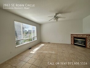 2863 SE Robin Cir in Gresham, OR - Building Photo - Building Photo