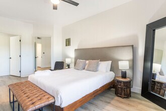 15608 N 71st St-Unit -ID1035263P in Scottsdale, AZ - Foto de edificio - Building Photo