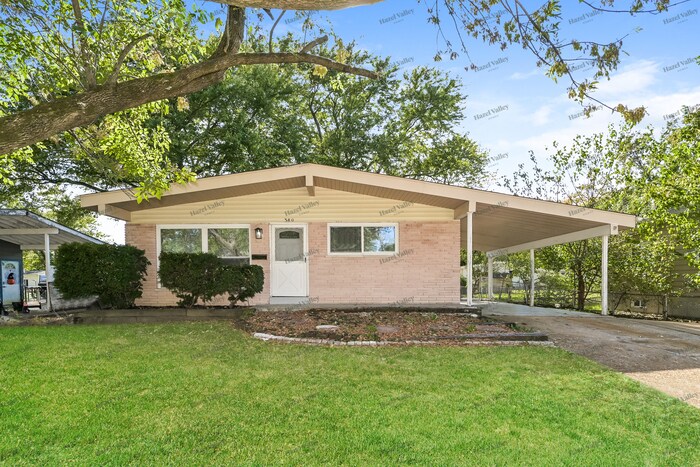 380 Moule Dr in Florissant, MO - Building Photo