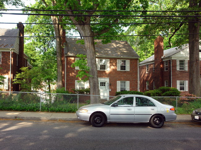 8402 Flower Ave in Takoma Park, MD - Building Photo - Building Photo