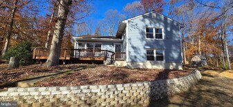 7613 Locust Ln in Fort Washington, MD - Building Photo