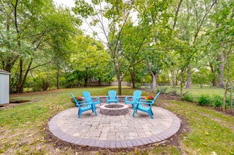 1518 Riverside Ave in St. Charles, IL - Building Photo - Building Photo