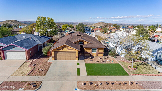 1123 Night Hawk Dr in El Paso, TX - Building Photo - Building Photo