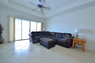 7812 Regal Heron Cir in Naples, FL - Building Photo - Building Photo