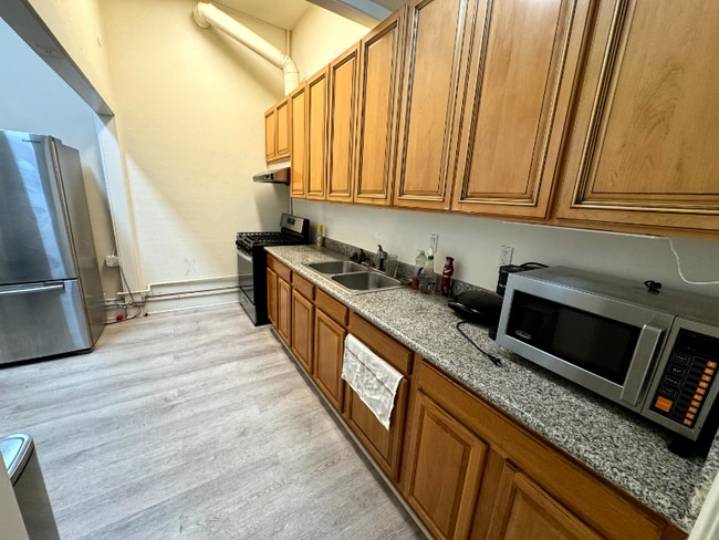 property at 1348 Park St