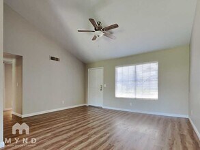 818 E Piute Ave in Phoenix, AZ - Building Photo - Building Photo