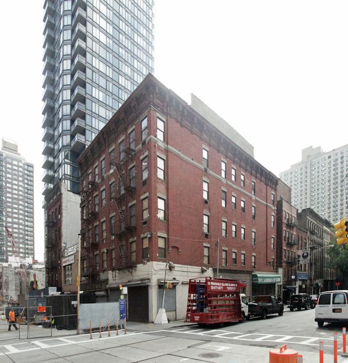 1766-1768 Second Ave in New York, NY - Building Photo