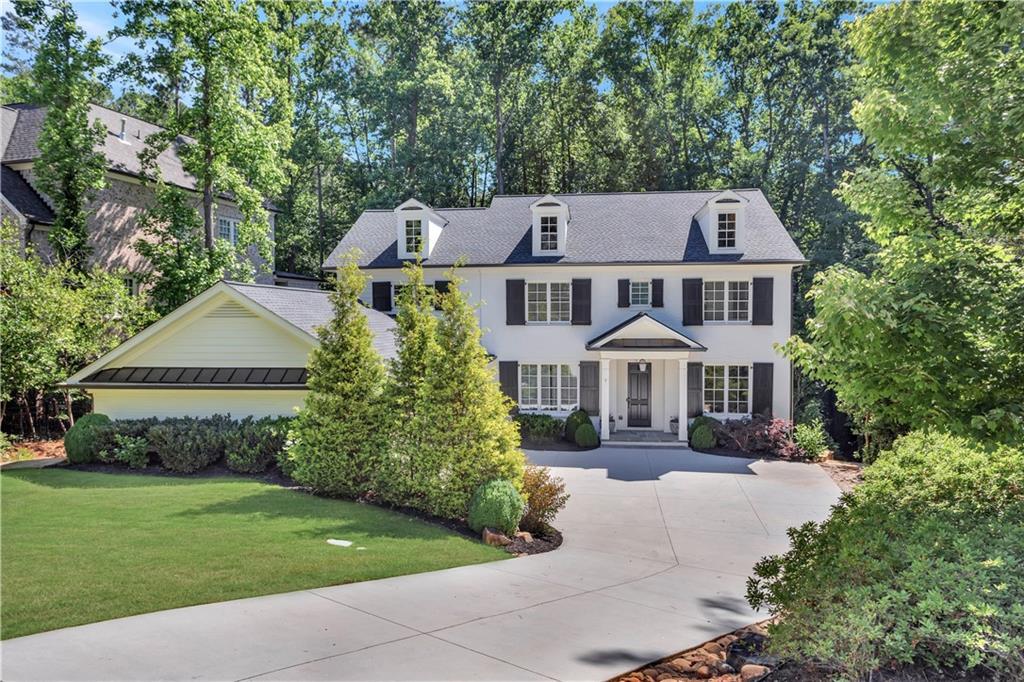 3081 Rhodenhaven Dr NW in Atlanta, GA - Building Photo