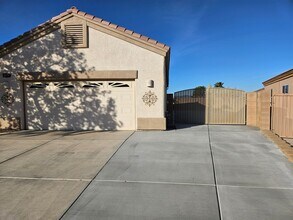 2694 Sanctuary Dr in Bullhead City, AZ - Building Photo - Building Photo
