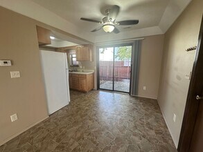 1107 St Louis Ave in Joplin, MO - Building Photo - Building Photo