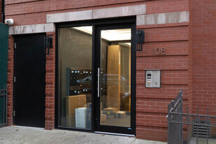 104 Luquer St in Brooklyn, NY - Foto de edificio - Building Photo