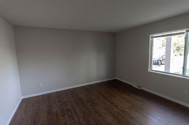 1305 N Golf Blvd in Columbia, MO - Building Photo - Building Photo