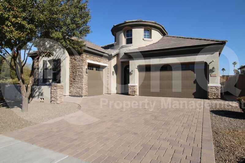 801 S Eucalyptus Pl in Chandler, AZ - Building Photo