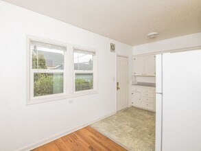 927 NE Alberta St in Portland, OR - Building Photo - Building Photo
