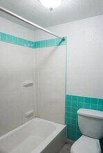 1408 Buffalo Jones Ave-Unit -215 in Garden City, KS - Building Photo - Building Photo