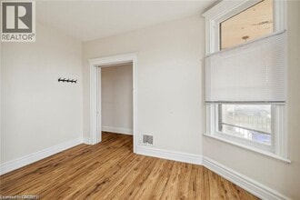 51 Smith Ave in Hamilton, ON - Building Photo - Building Photo