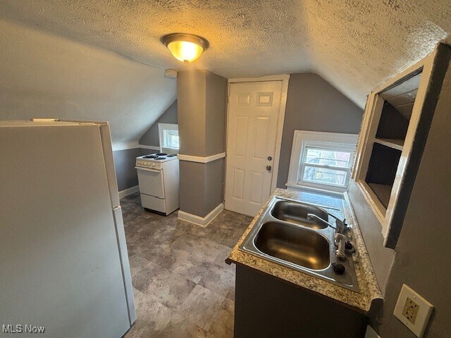 17118 Broadway Ave in Maple Heights, OH - Building Photo
