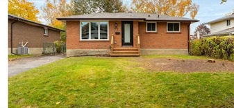 77 Claymore Cres in Oshawa, ON - Building Photo