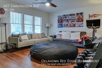 407 Chautauqua Ave in Norman, OK - Building Photo - Building Photo