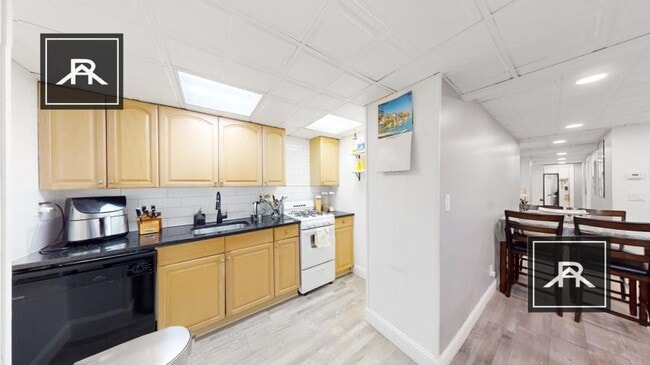 property at 17 Glenville Ave