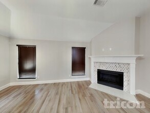 207 Winters Edge Dr in Red Oak, TX - Building Photo - Building Photo