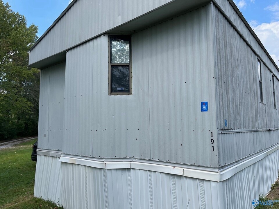 191 Water Tank Rd in Union Grove, AL - Building Photo