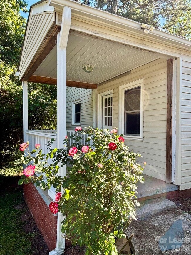 2565 Brentwood Pl in Charlotte, NC - Building Photo - Building Photo