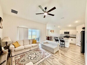 14841 Sterling Spur Ave in Lithia, FL - Building Photo - Building Photo