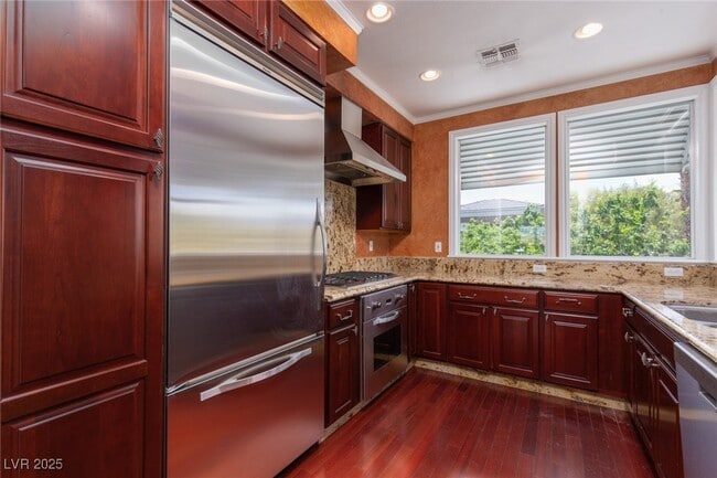 property at 808 Dana Hills Ct