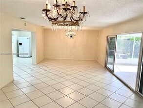 1431 Miller Rd in Coral Gables, FL - Building Photo - Building Photo