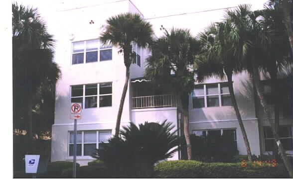 615 Woodlawn Blvd in Orlando, FL - Foto de edificio