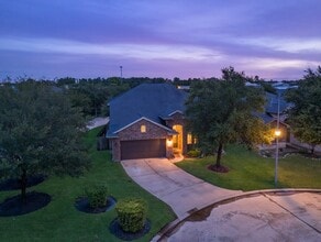 13946 Cypress Star Ln in Cypress, TX - Foto de edificio - Building Photo