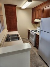 Woodlane Apartments in Charlottesville, VA - Foto de edificio - Building Photo