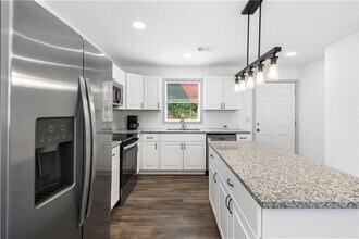 2178 Penelope St NW in Atlanta, GA - Building Photo - Building Photo