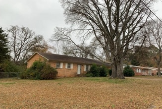 1340 Orlando Cir NE in Birmingham, AL - Building Photo - Building Photo