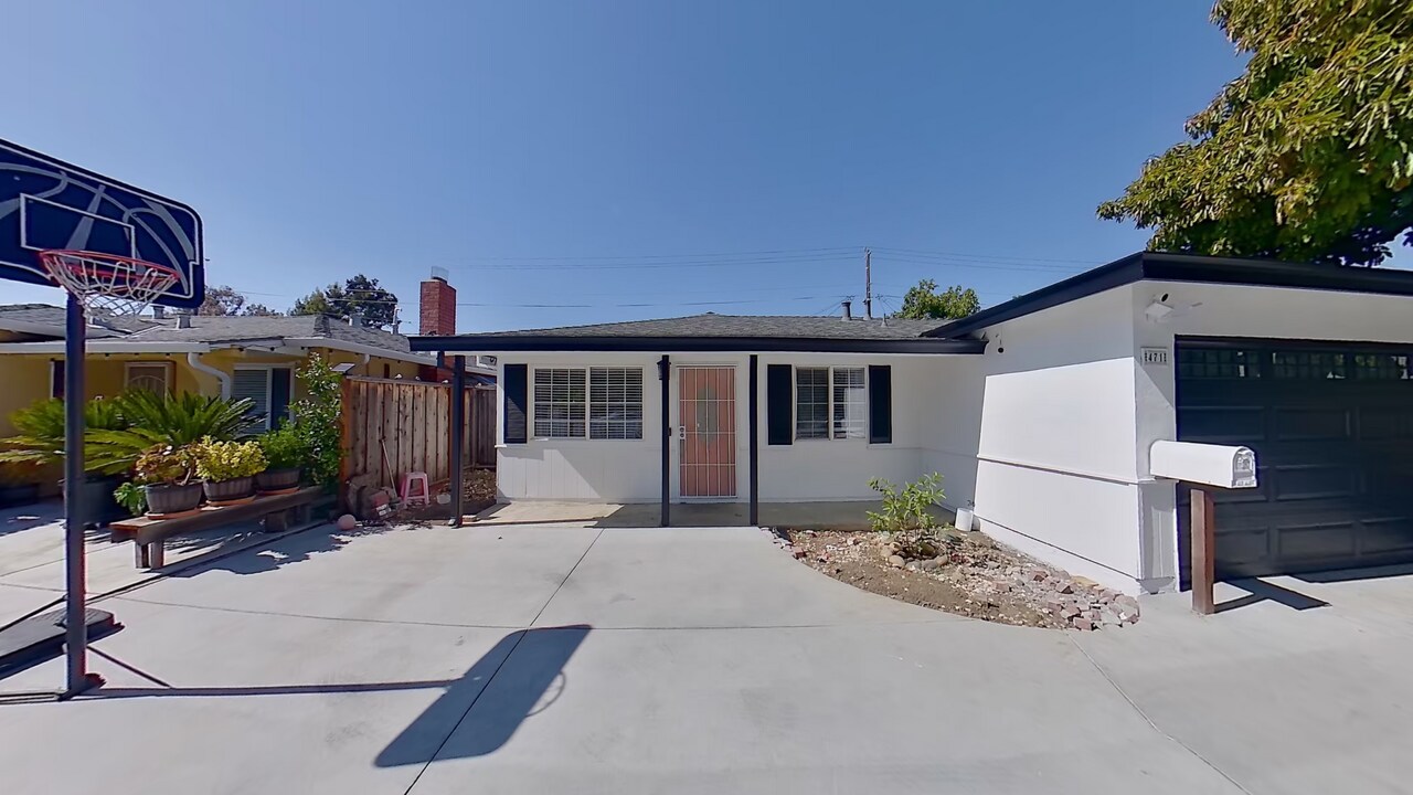 471 Serenade Way in San Jose, CA - Building Photo