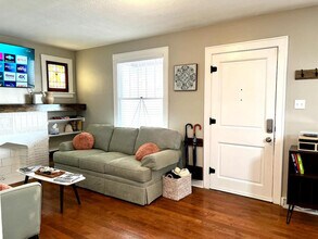 1509 Clark St in St. Charles, MO - Building Photo - Building Photo