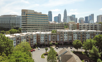 Ten 05 West Trade Apartments