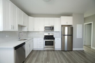 3942 N Janssen Ave in Chicago, IL - Foto de edificio - Building Photo