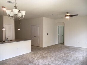 7700 Crystalbrook W in Austin, TX - Building Photo - Building Photo