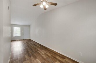 1105 UTA Blvd in Arlington, TX - Building Photo - Building Photo