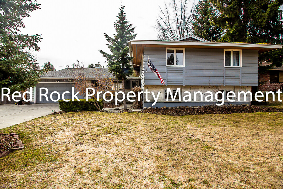 2428 E 40th Ave in Spokane, WA - Building Photo
