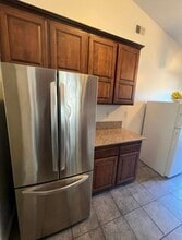 2510 W MacArthur Blvd, Unit P in Santa Ana, CA - Building Photo - Building Photo