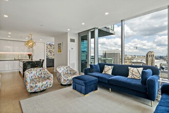 1414 S Penn Sq, Unit 22B in Philadelphia, PA - Building Photo - Building Photo